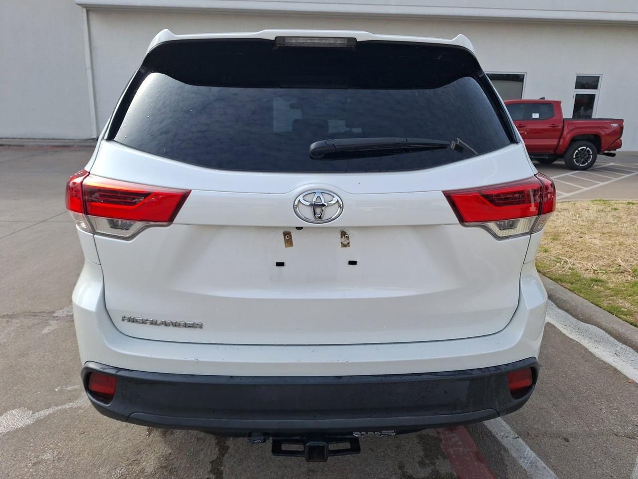 2019 Toyota Highlander LE Hurst TX