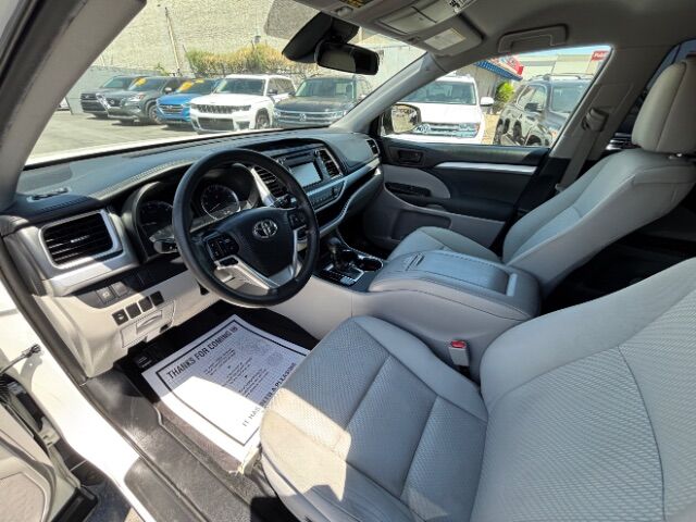 2019 Toyota Highlander LE Mesa AZ