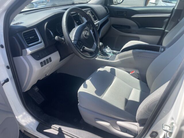 2019 Toyota Highlander LE Mesa AZ