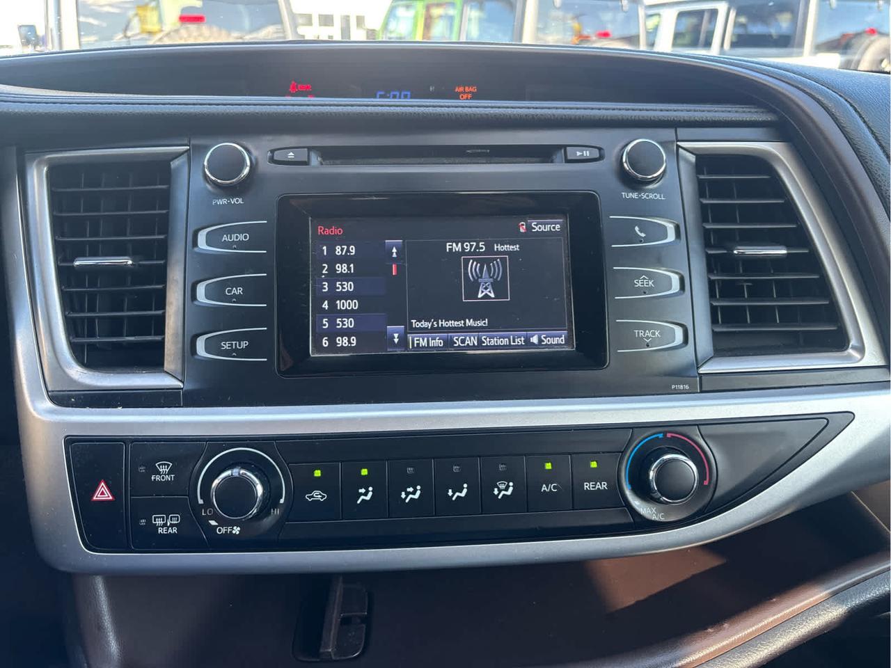 2019 Toyota Highlander LE Irving TX
