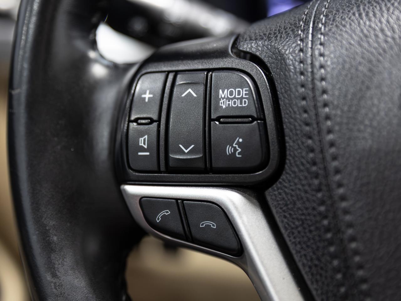 2019 Toyota Highlander LE Plus AWD 8-Passenger Cranberry PA