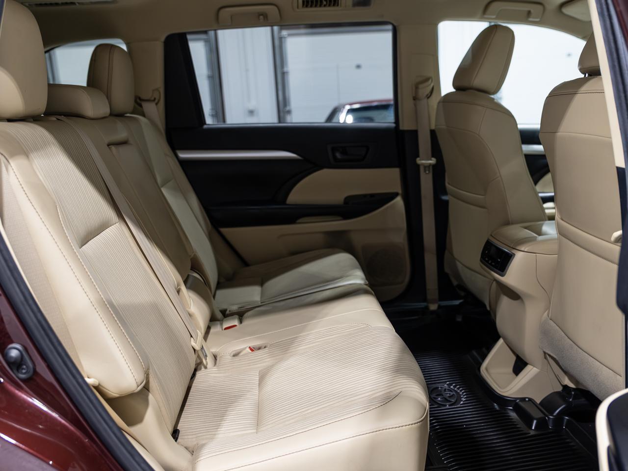 2019 Toyota Highlander LE Plus AWD 8-Passenger Cranberry PA