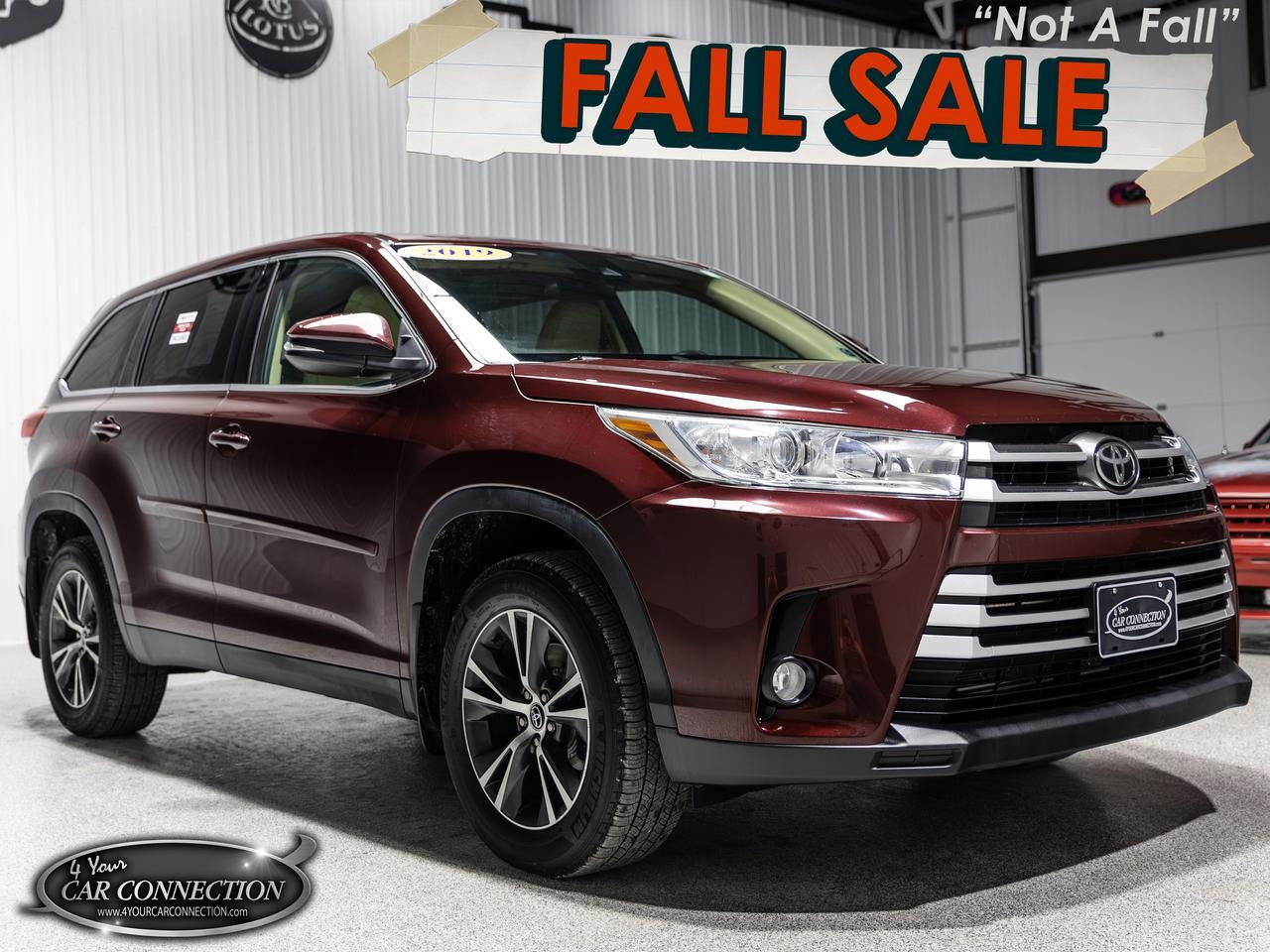 2019 Toyota Highlander LE Plus AWD 8-Passenger