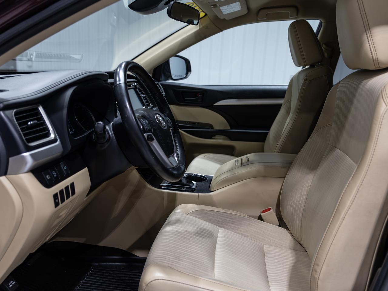 2019 Toyota Highlander LE Plus AWD 8-Passenger Cranberry PA
