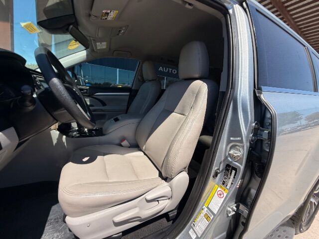 2019 Toyota Highlander LE Plus Kyle TX