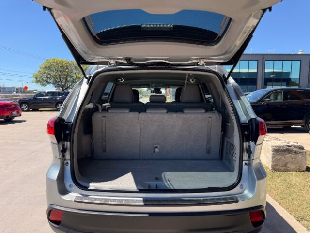 2019 Toyota Highlander LE Plus Kyle TX