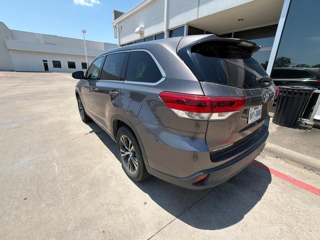2019 Toyota Highlander LE Plus Hurst TX