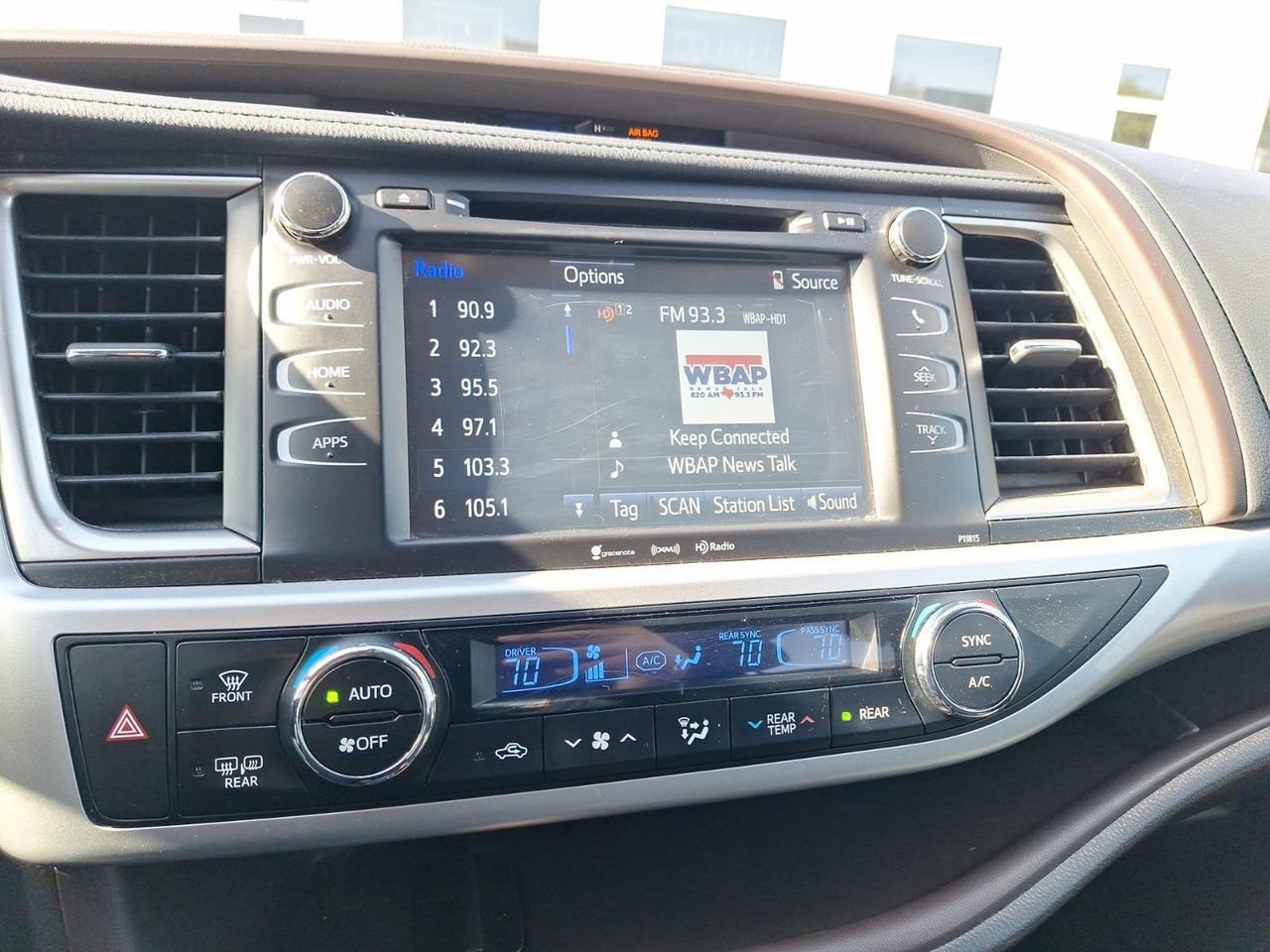 2019 Toyota Highlander LE Plus Hurst TX