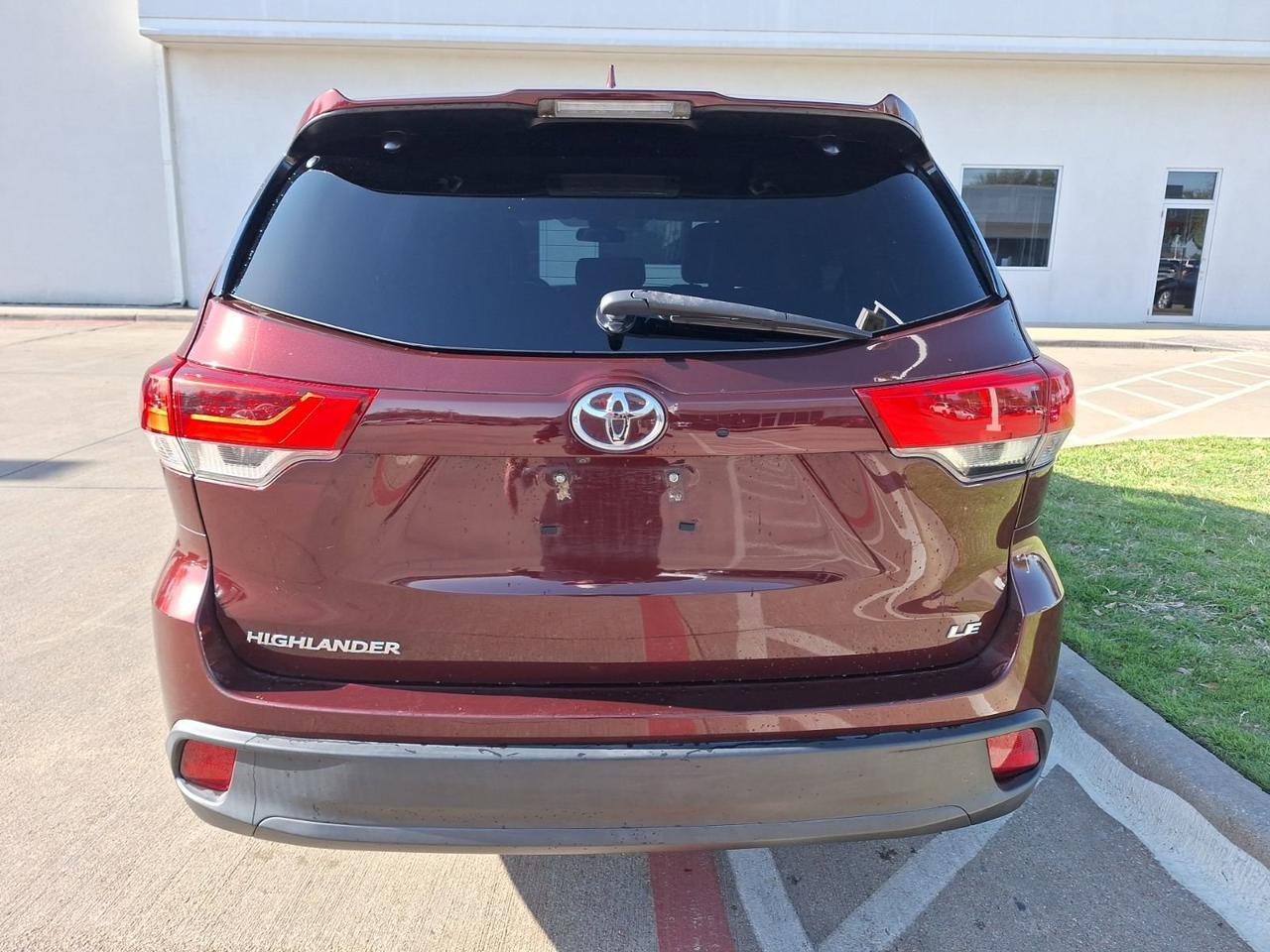 2019 Toyota Highlander LE Plus Hurst TX