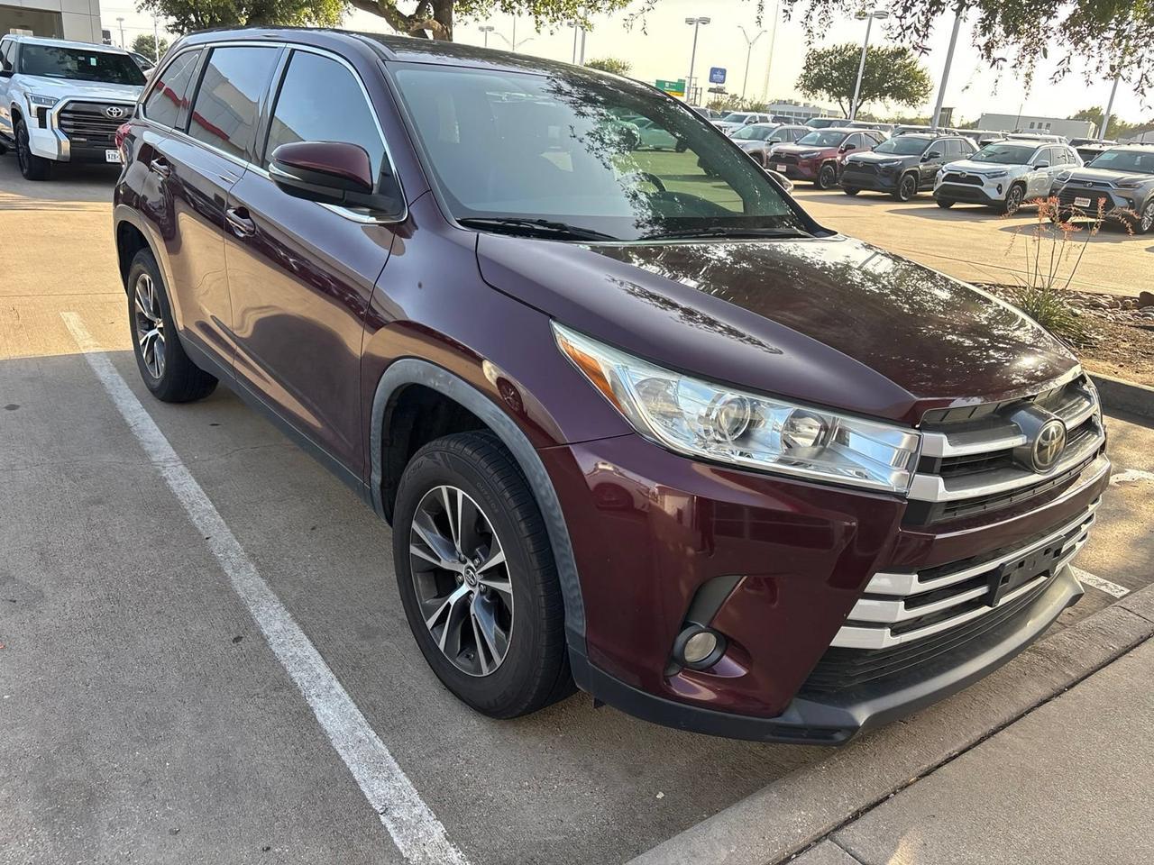 2019 Toyota Highlander LE Plus Hurst TX