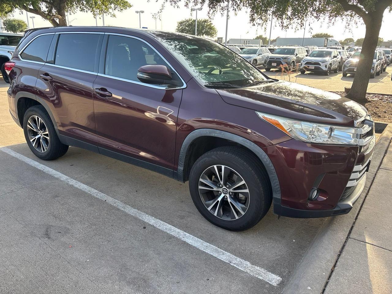 2019 Toyota Highlander LE Plus Hurst TX