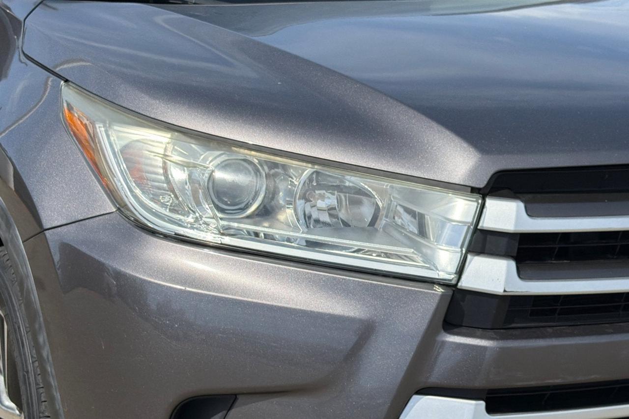 2019 Toyota Highlander LE Plus Roseville CA