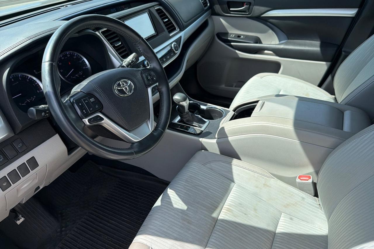 2019 Toyota Highlander LE Plus Roseville CA