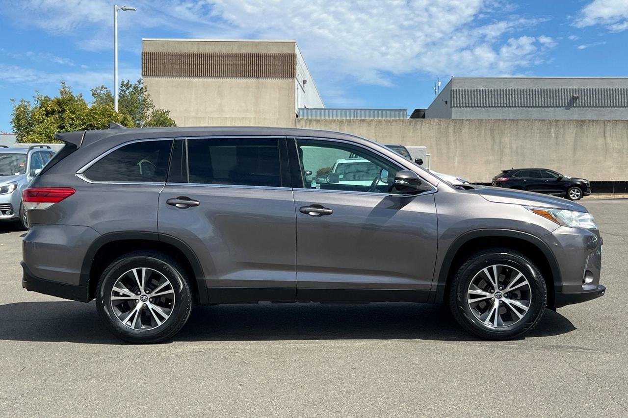 2019 Toyota Highlander LE Plus Roseville CA