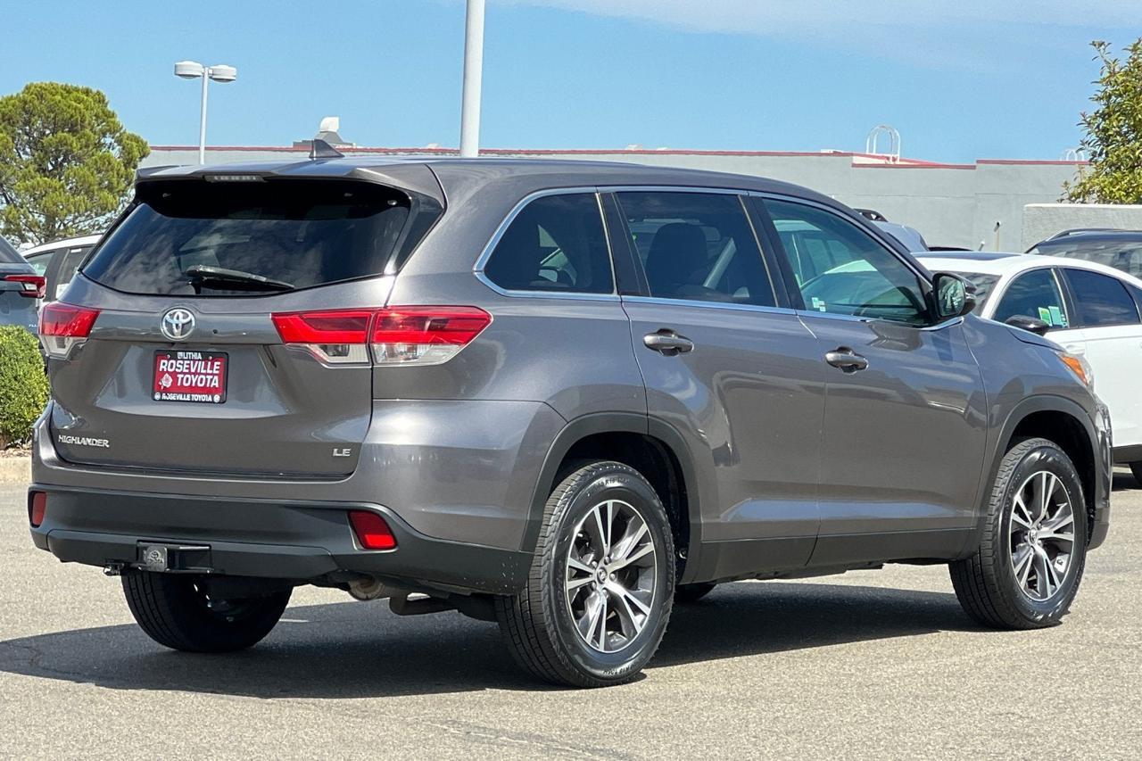 2019 Toyota Highlander LE Plus Roseville CA