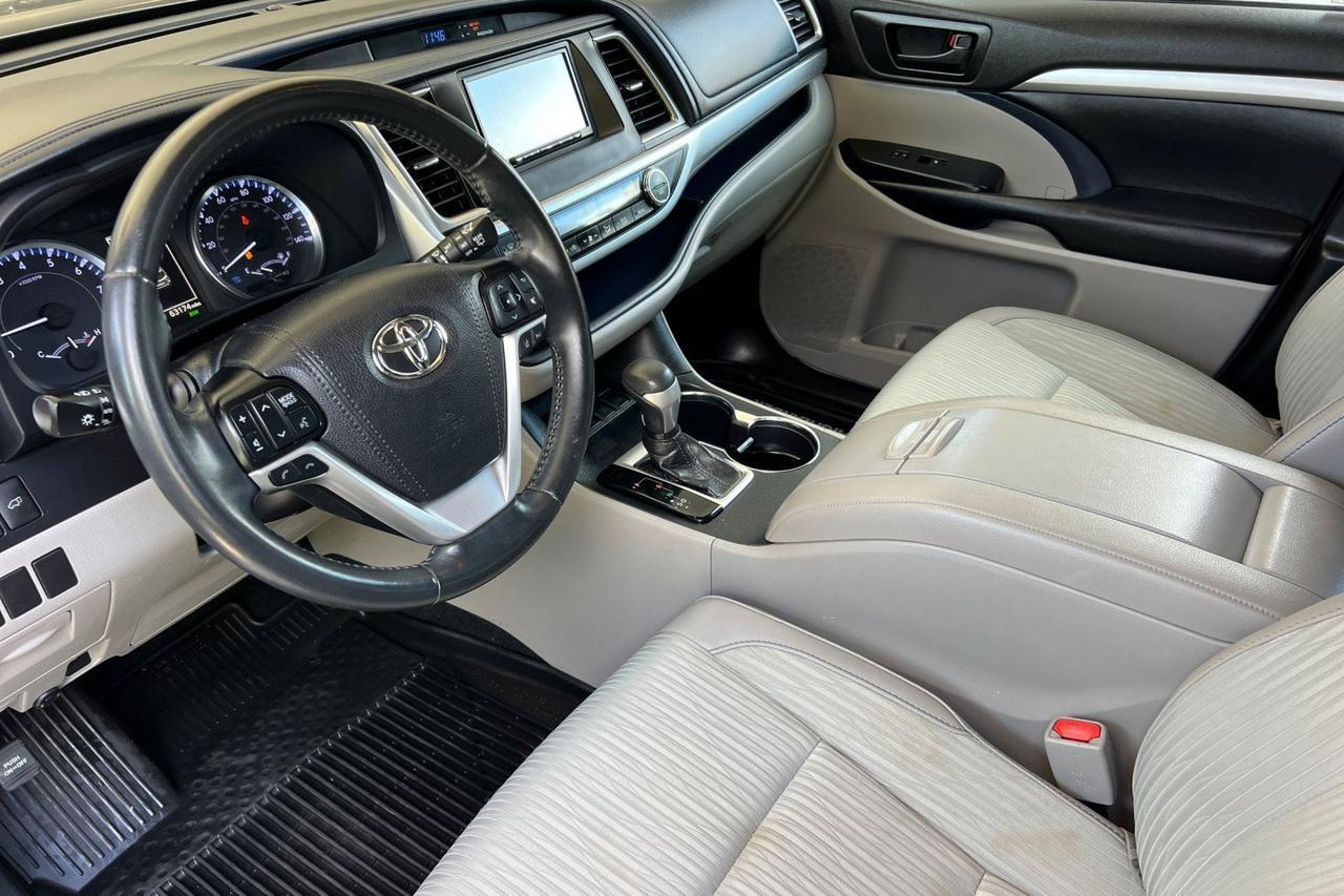2019 Toyota Highlander LE Plus Roseville CA