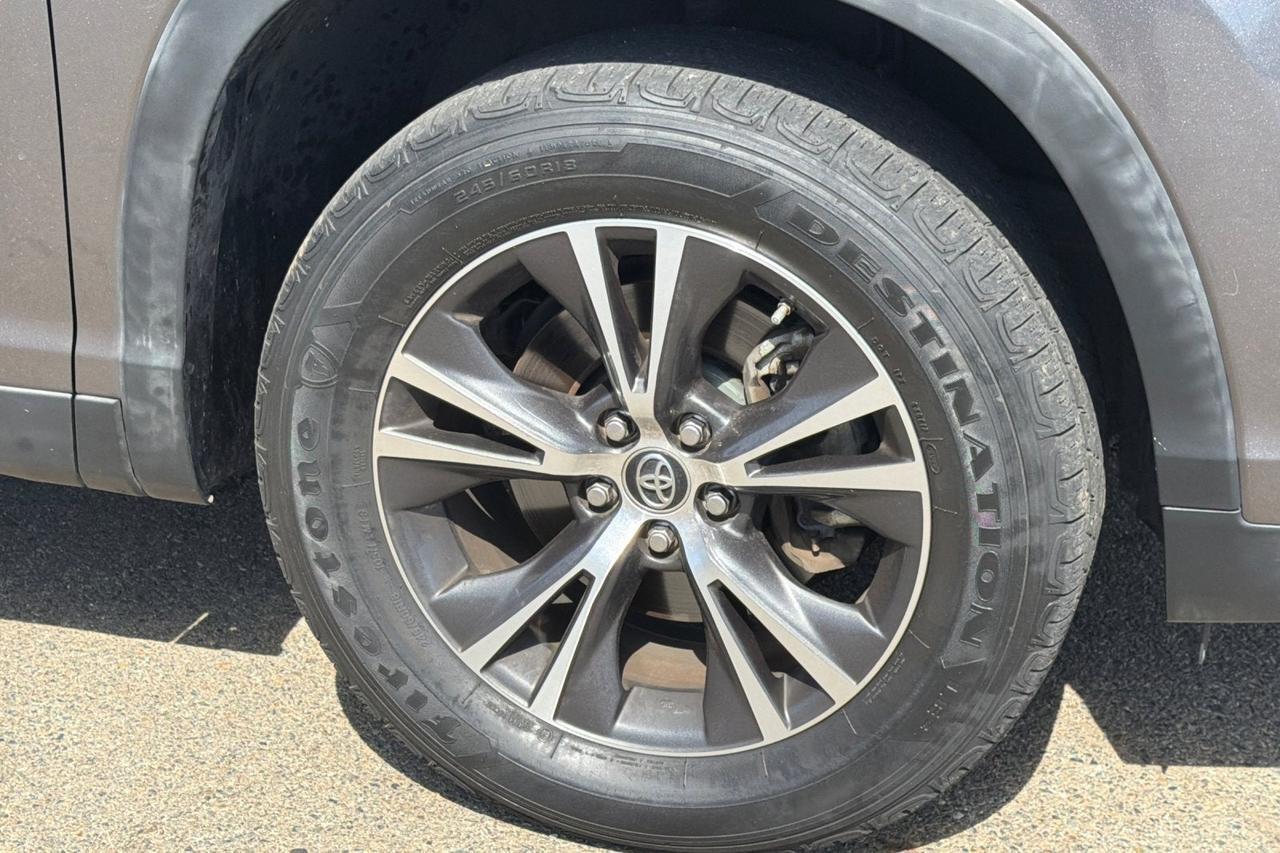 2019 Toyota Highlander LE Plus Roseville CA