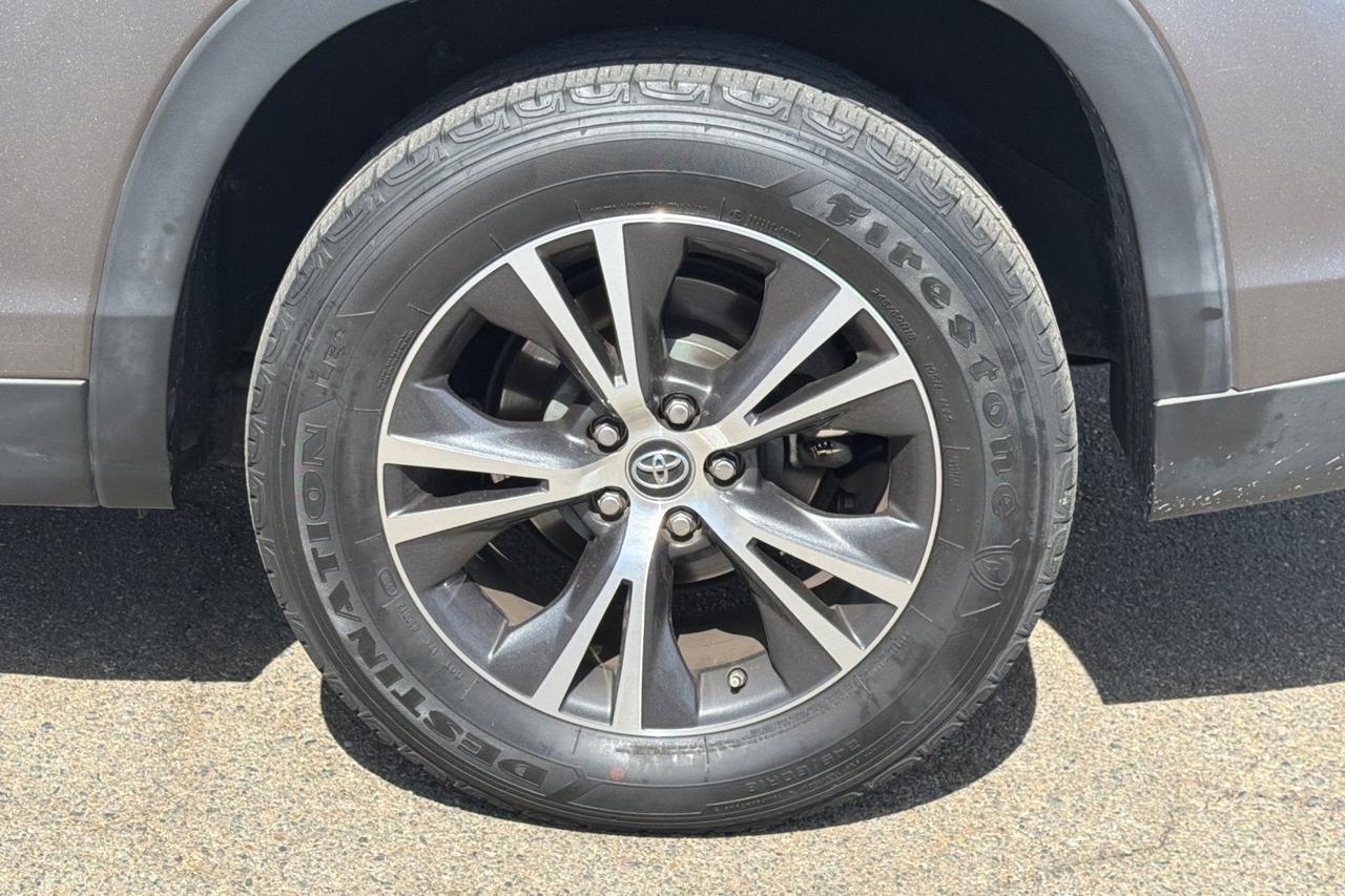 2019 Toyota Highlander LE Plus Roseville CA
