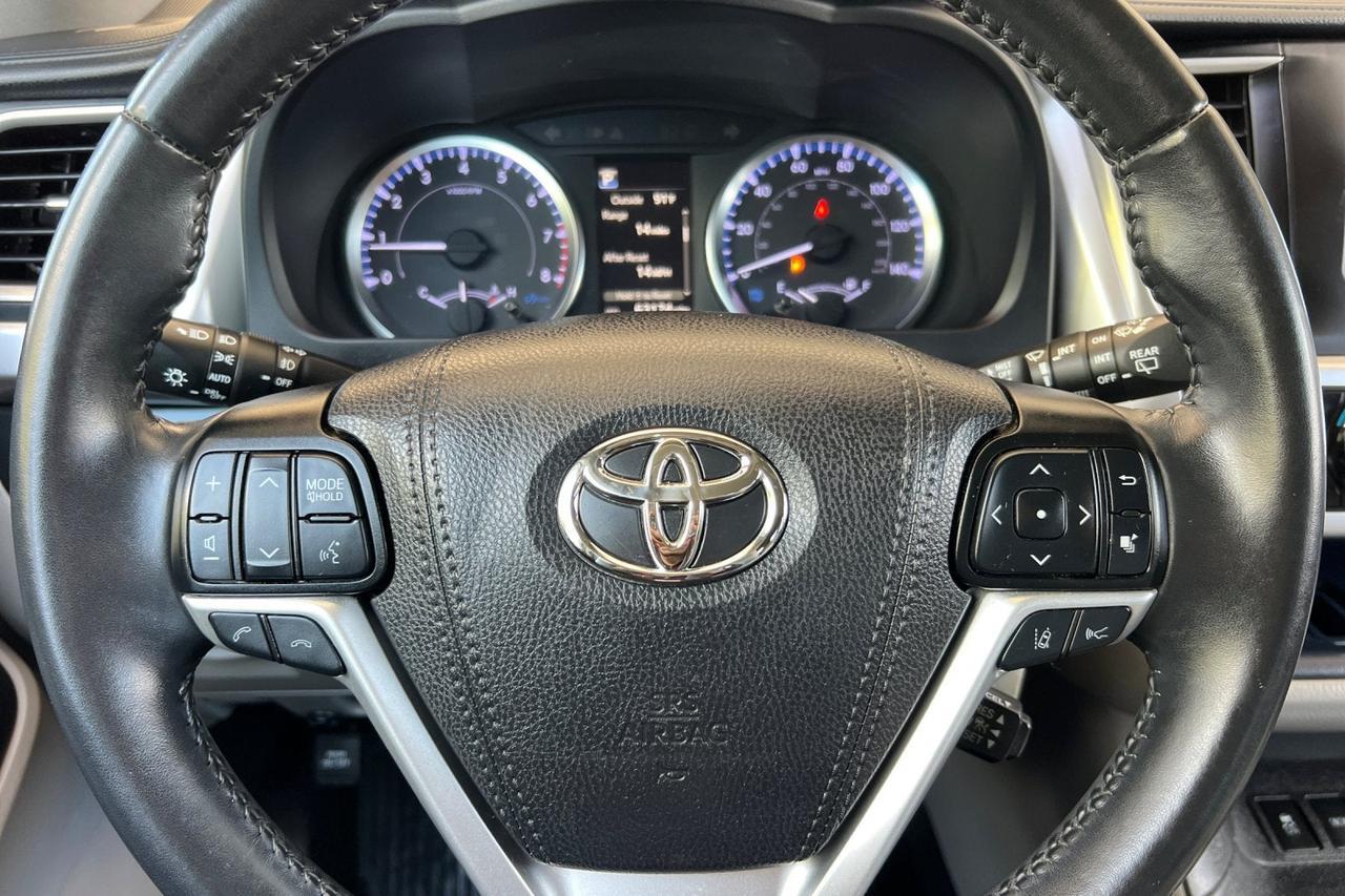 2019 Toyota Highlander LE Plus Roseville CA