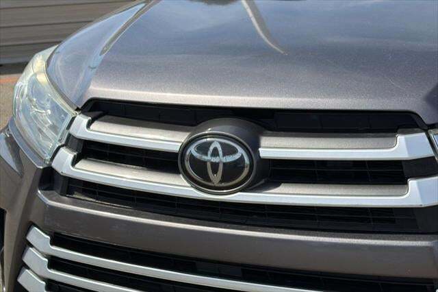 2019 Toyota Highlander LE Plus Roseville CA