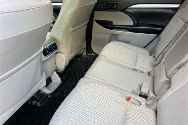 2019 Toyota Highlander LE Plus Roseville CA