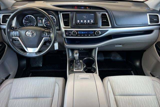 2019 Toyota Highlander LE Plus Roseville CA