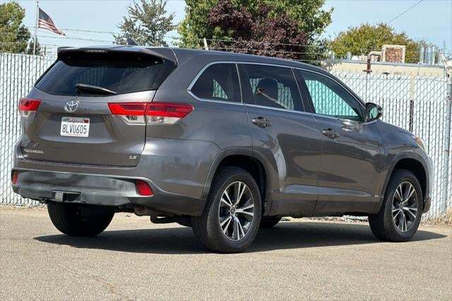 2019 Toyota Highlander LE Plus Roseville CA