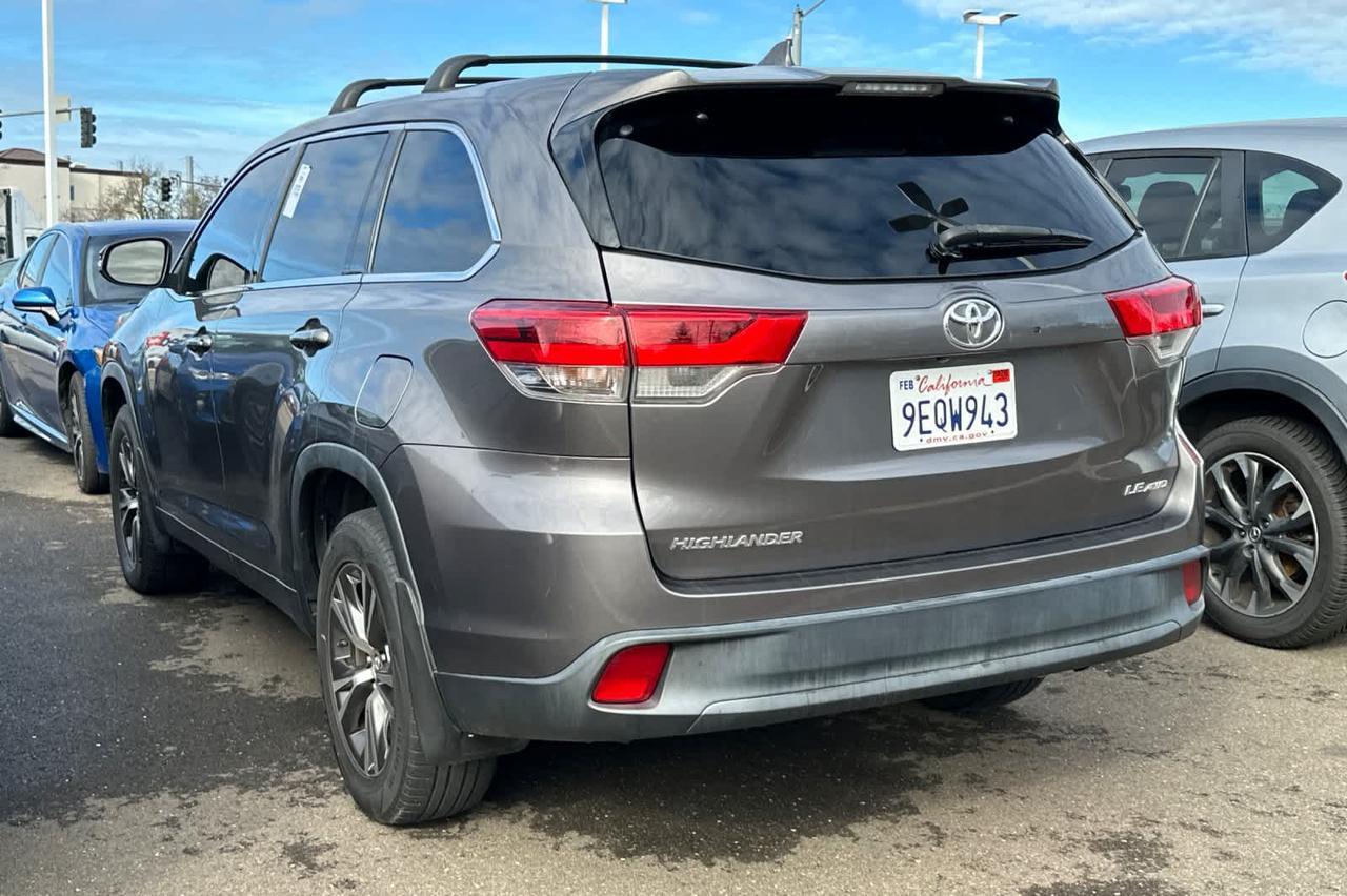 2019 Toyota Highlander LE Plus Roseville CA