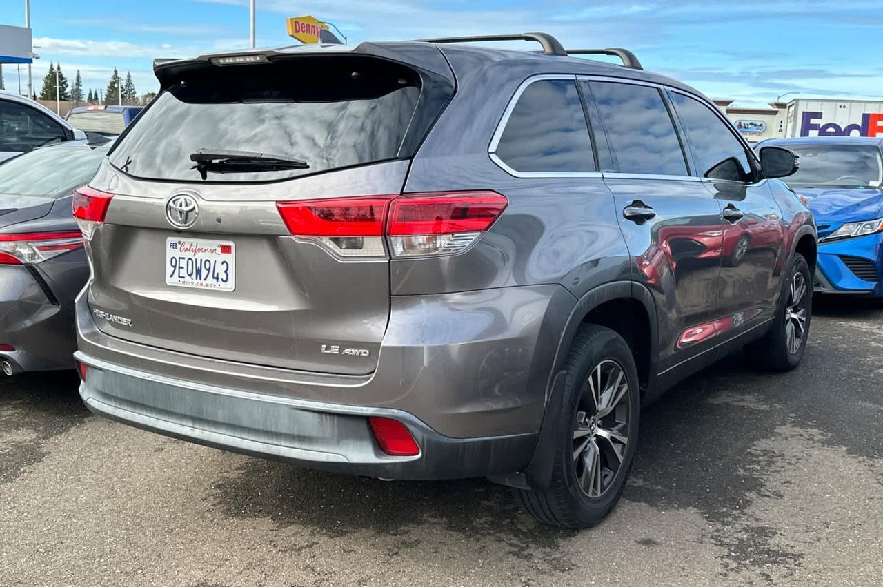 2019 Toyota Highlander LE Plus Roseville CA