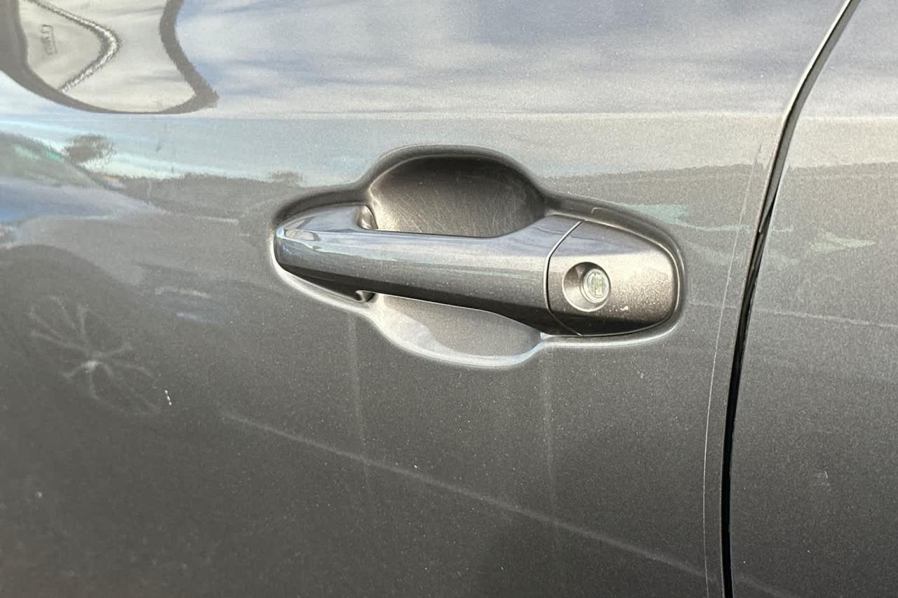 2019 Toyota Highlander LE Plus Roseville CA