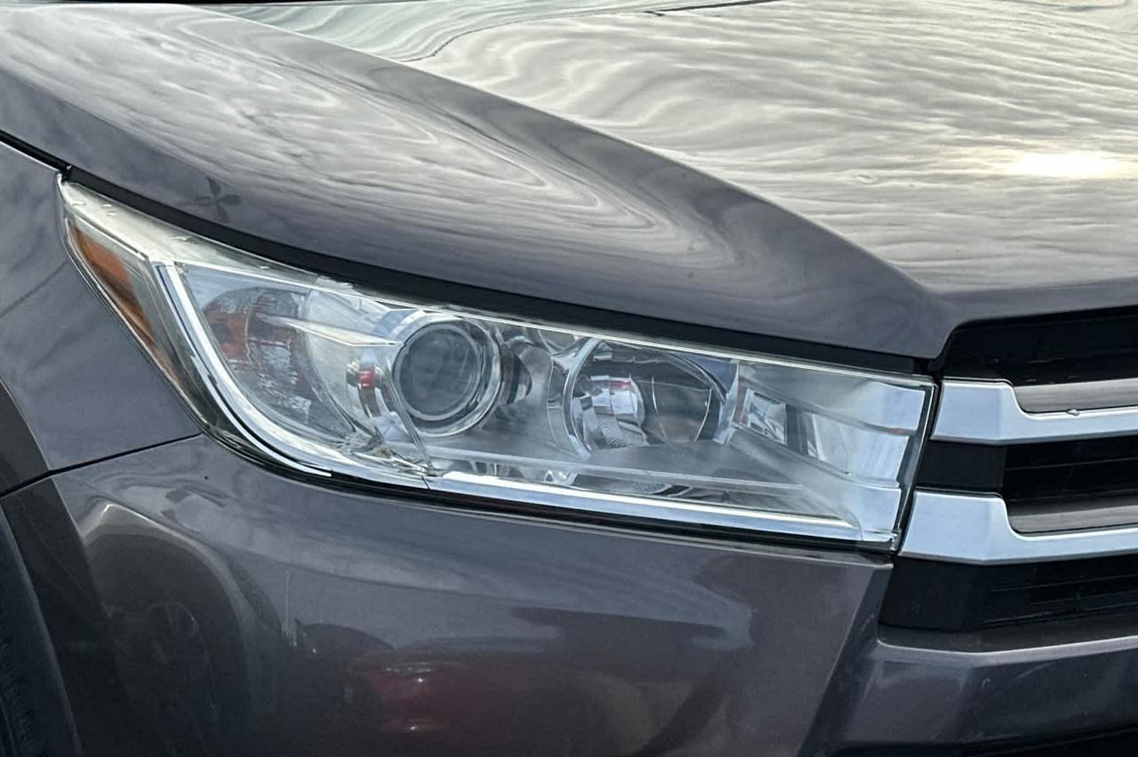 2019 Toyota Highlander LE Plus Roseville CA