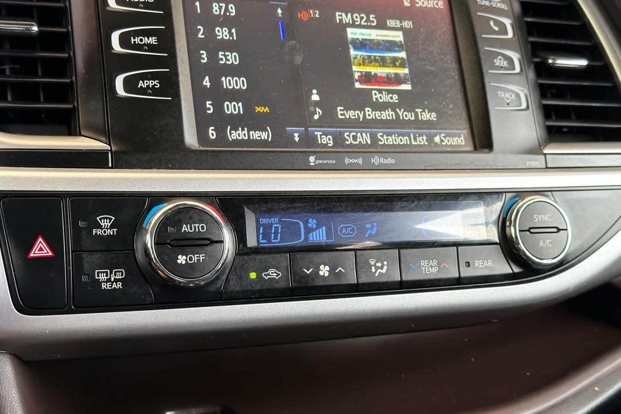 2019 Toyota Highlander LE Plus Roseville CA