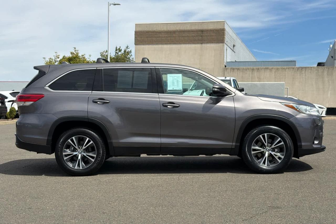 2019 Toyota Highlander LE Plus Roseville CA