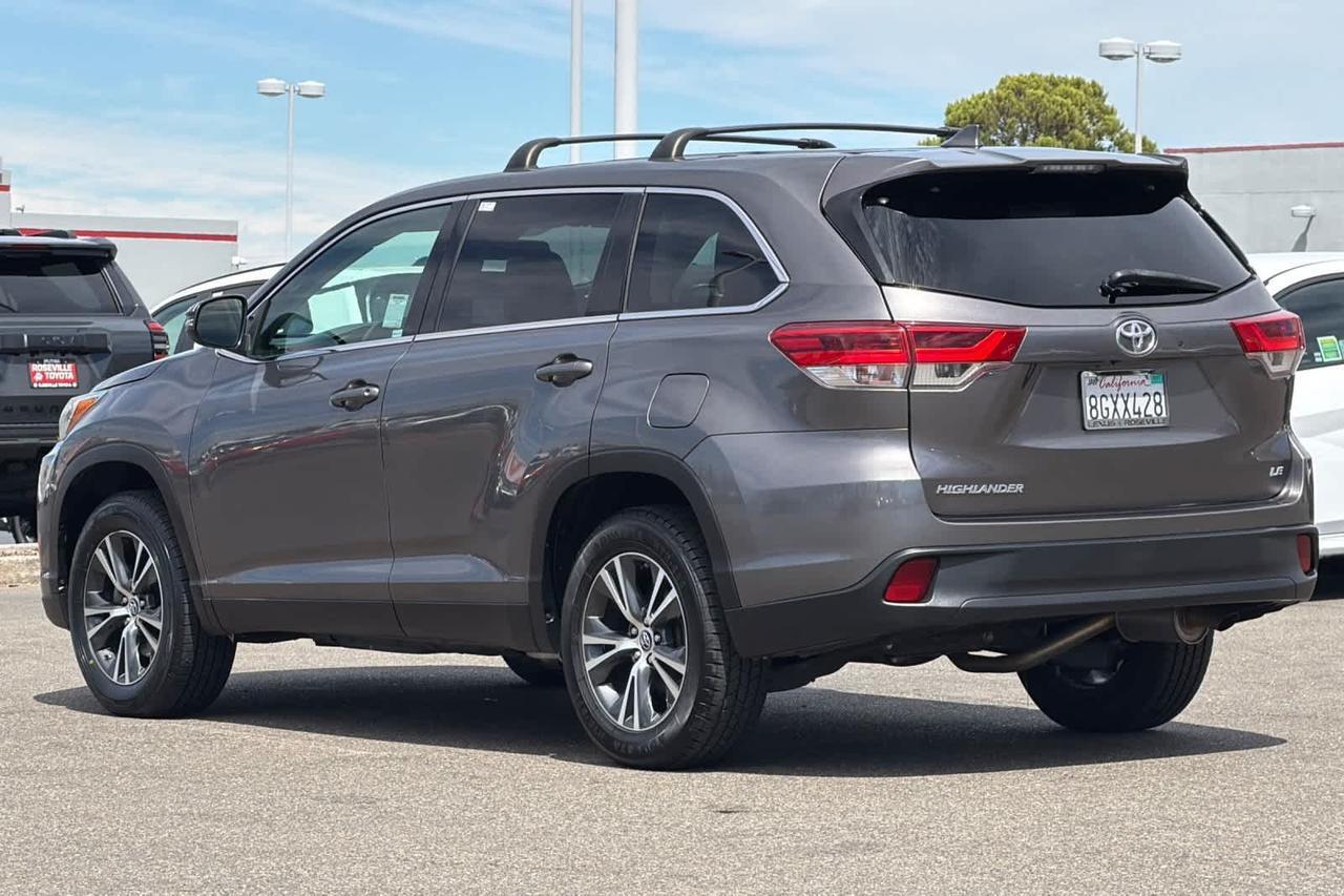 2019 Toyota Highlander LE Plus Roseville CA