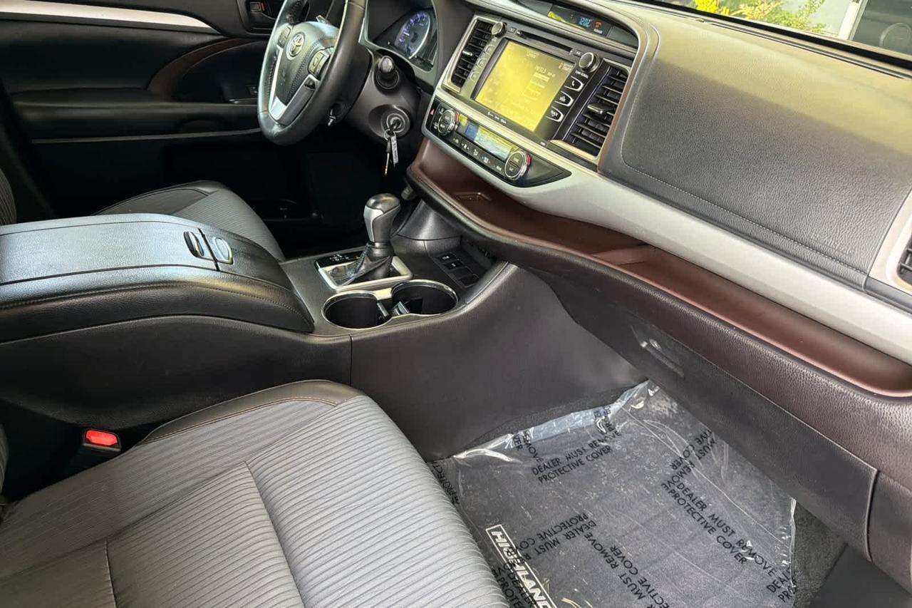 2019 Toyota Highlander LE Plus Roseville CA