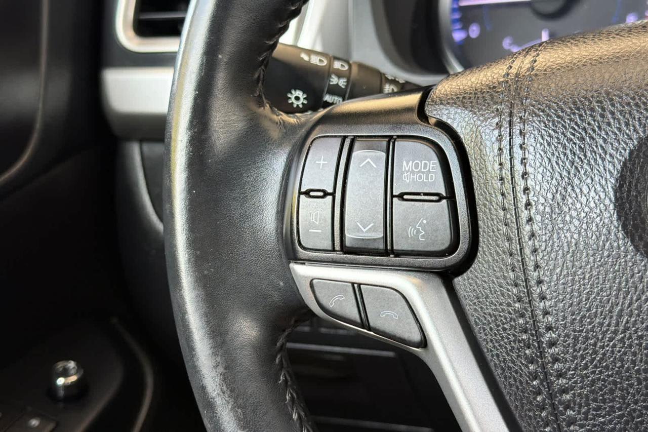 2019 Toyota Highlander LE Plus Roseville CA
