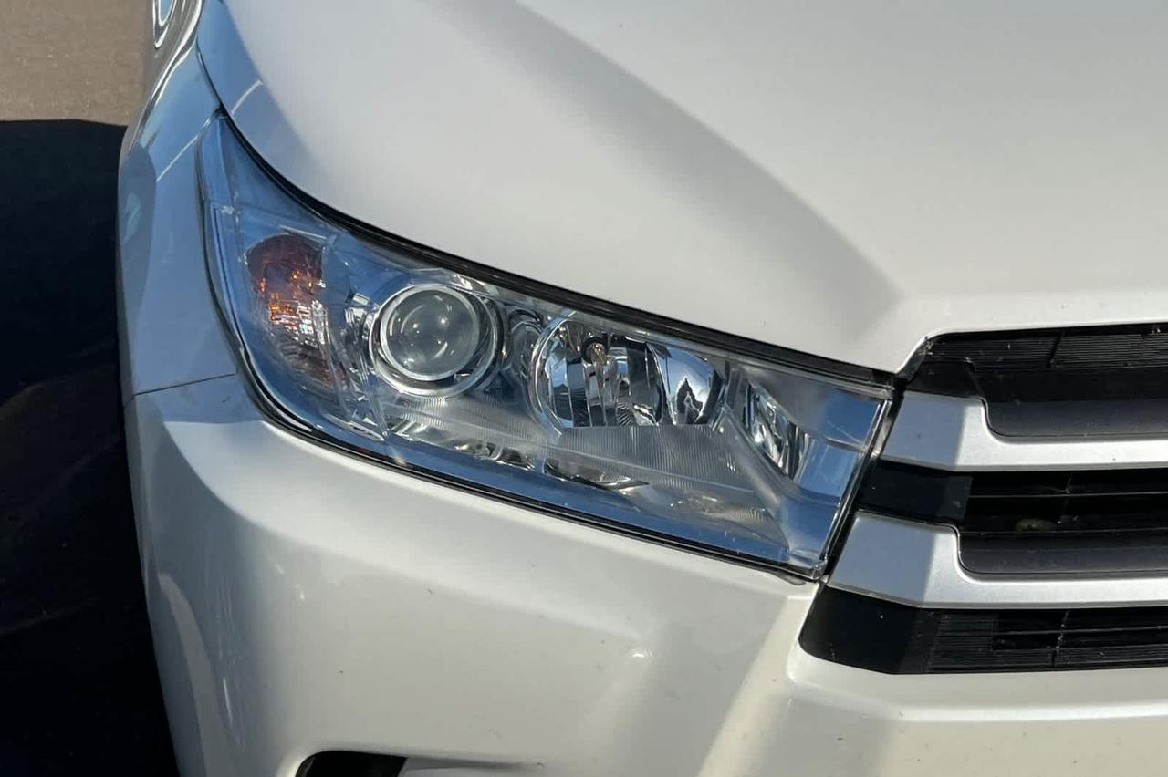 2019 Toyota Highlander LE Roseville CA