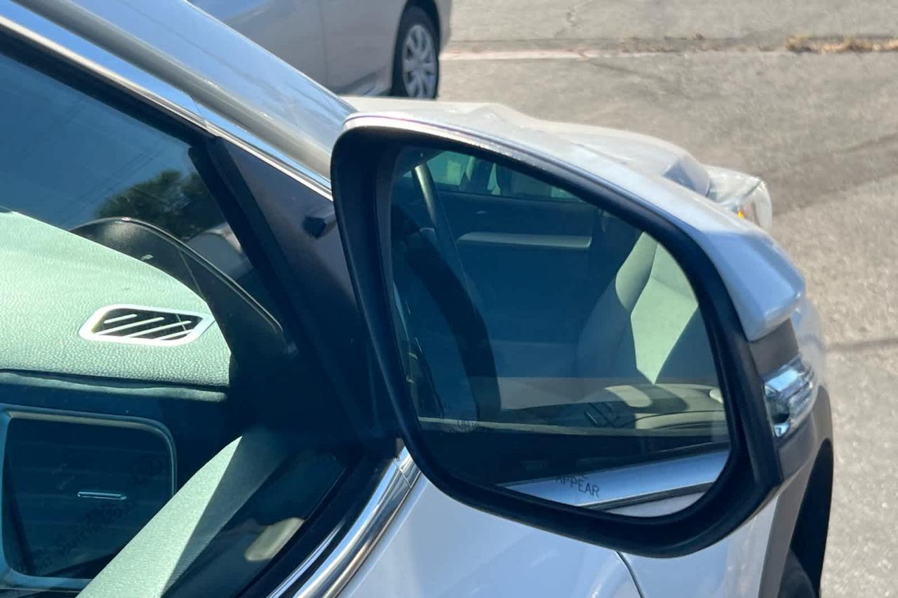 2019 Toyota Highlander LE Roseville CA