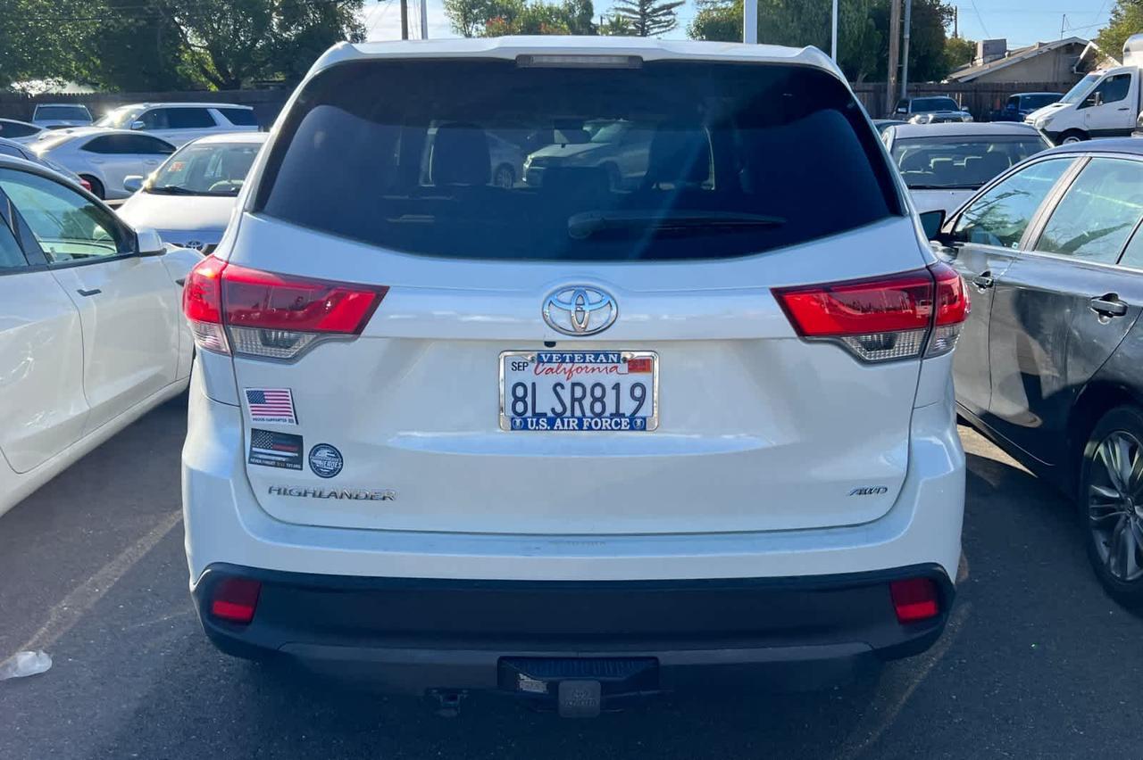 2019 Toyota Highlander LE Roseville CA