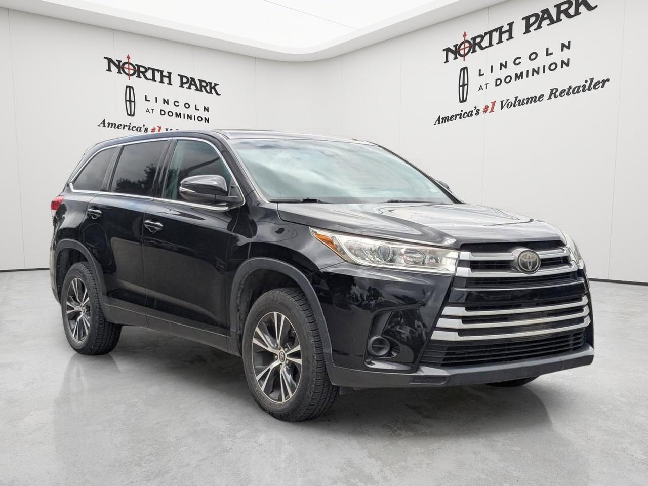 2019 Toyota Highlander LE