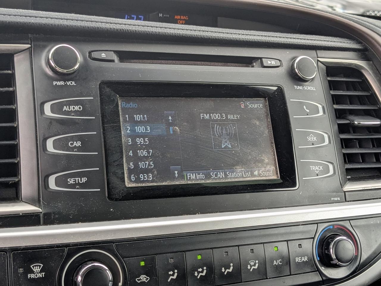 2019 Toyota Highlander LE