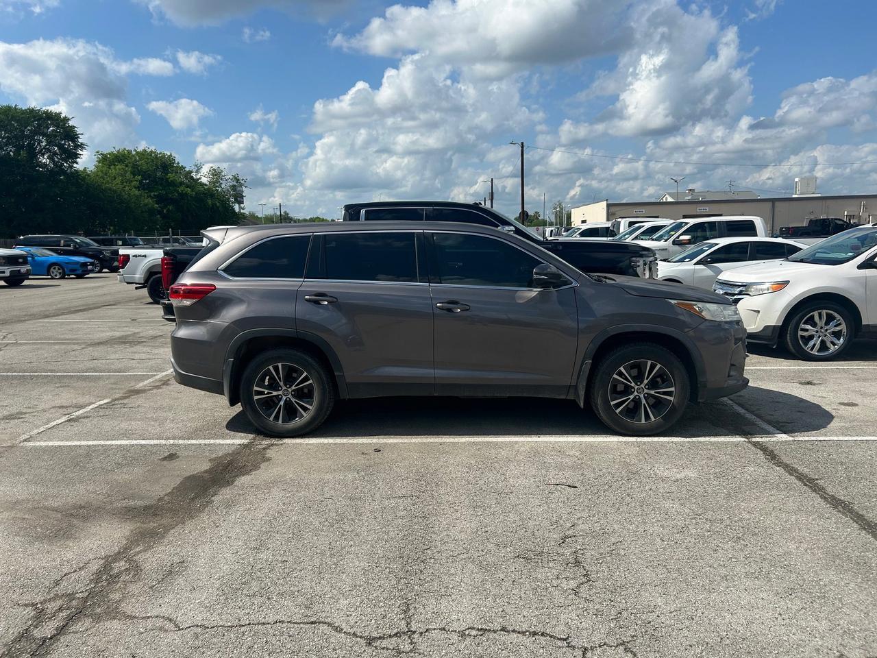 2019 Toyota Highlander LE New Braunfels TX
