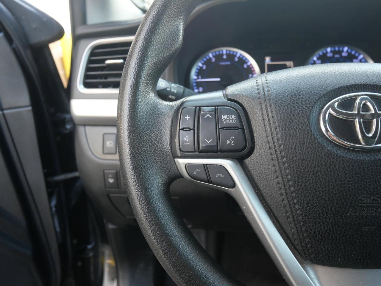 2019 Toyota Highlander LE San Juan TX