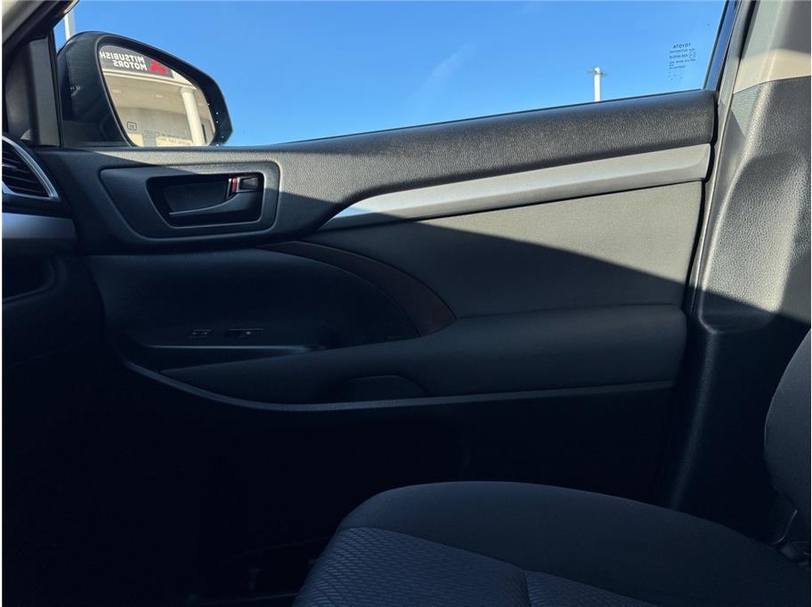 2019 Toyota Highlander LE Sport Utility 4D Folsom CA