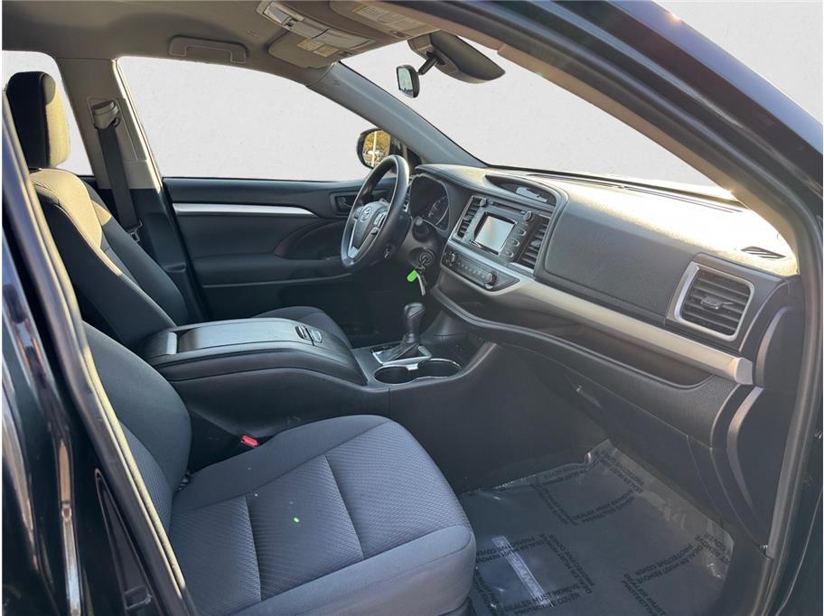2019 Toyota Highlander LE Sport Utility 4D Folsom CA