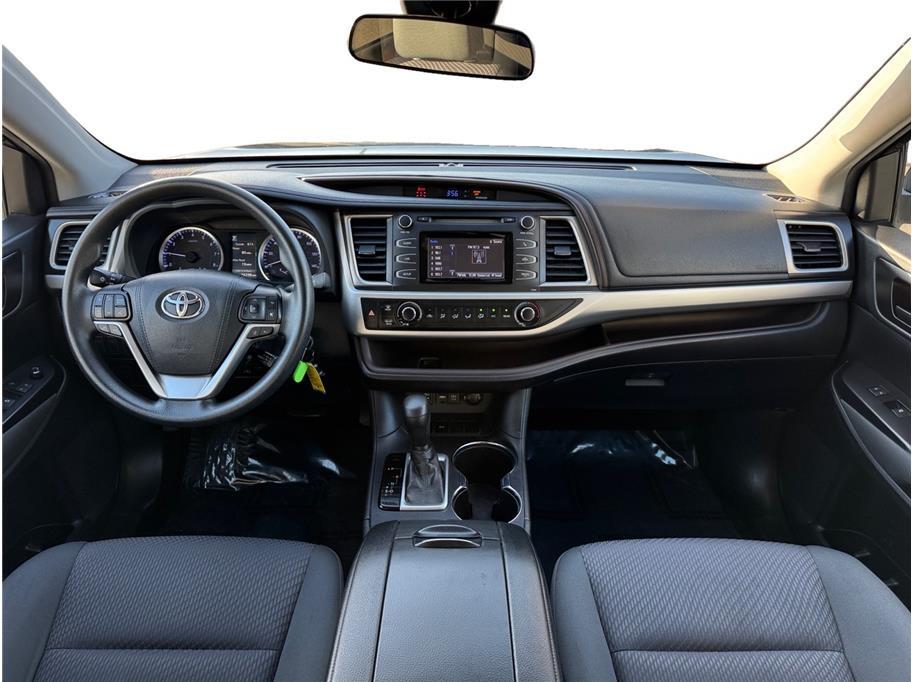 2019 Toyota Highlander LE Sport Utility 4D Folsom CA