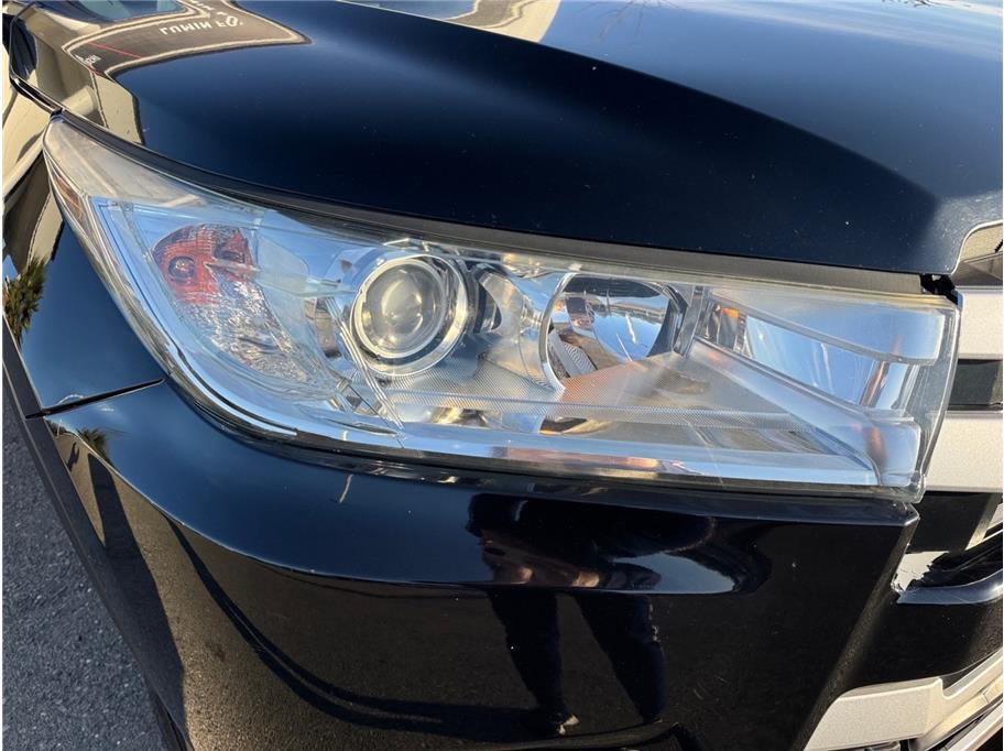 2019 Toyota Highlander LE Sport Utility 4D Folsom CA