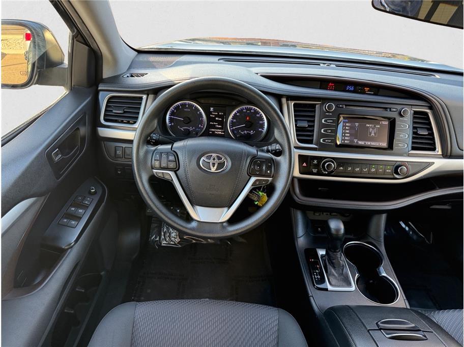 2019 Toyota Highlander LE Sport Utility 4D Folsom CA