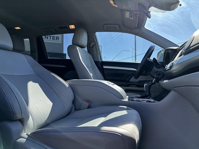 2019 Toyota Highlander LE Tucson AZ