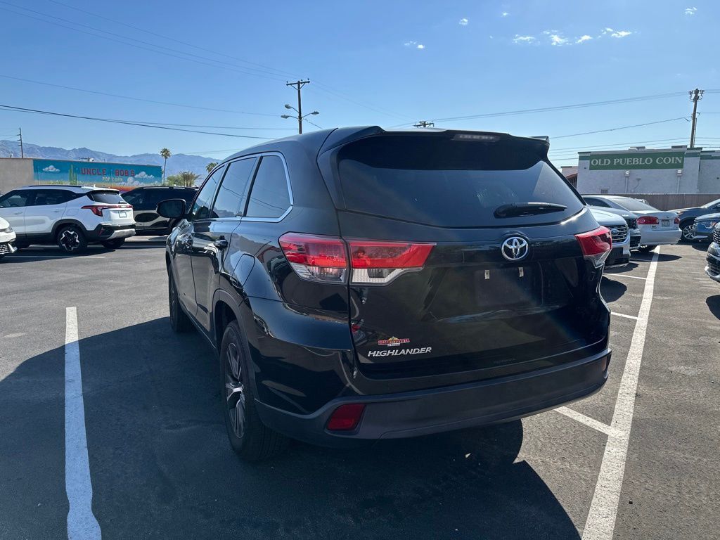 2019 Toyota Highlander LE Tucson AZ